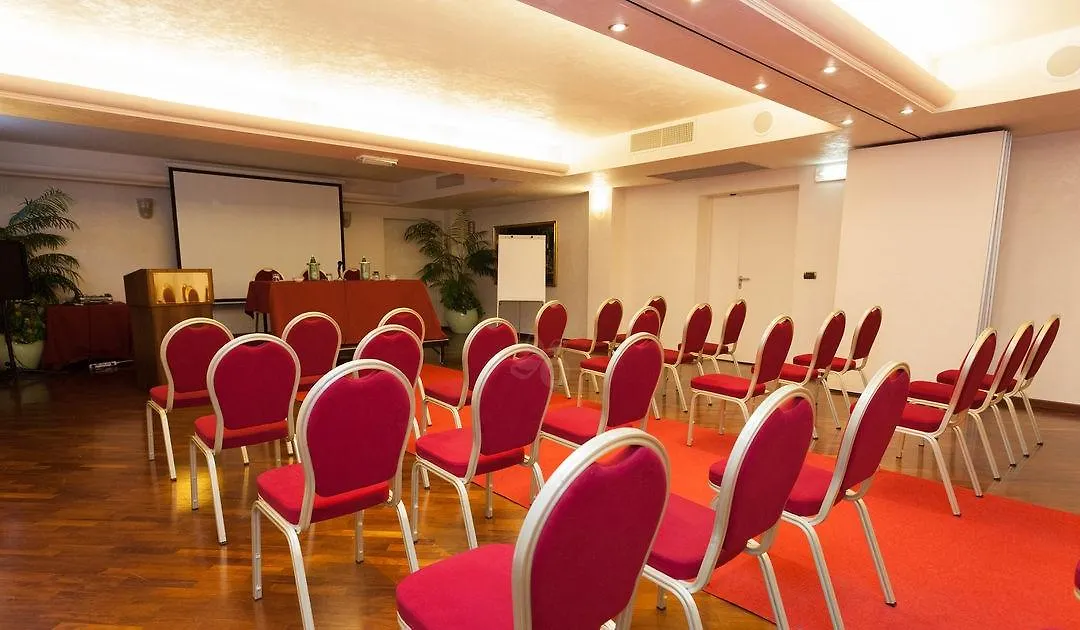 Hotel Savoy Palace Gardone Riviera Italy