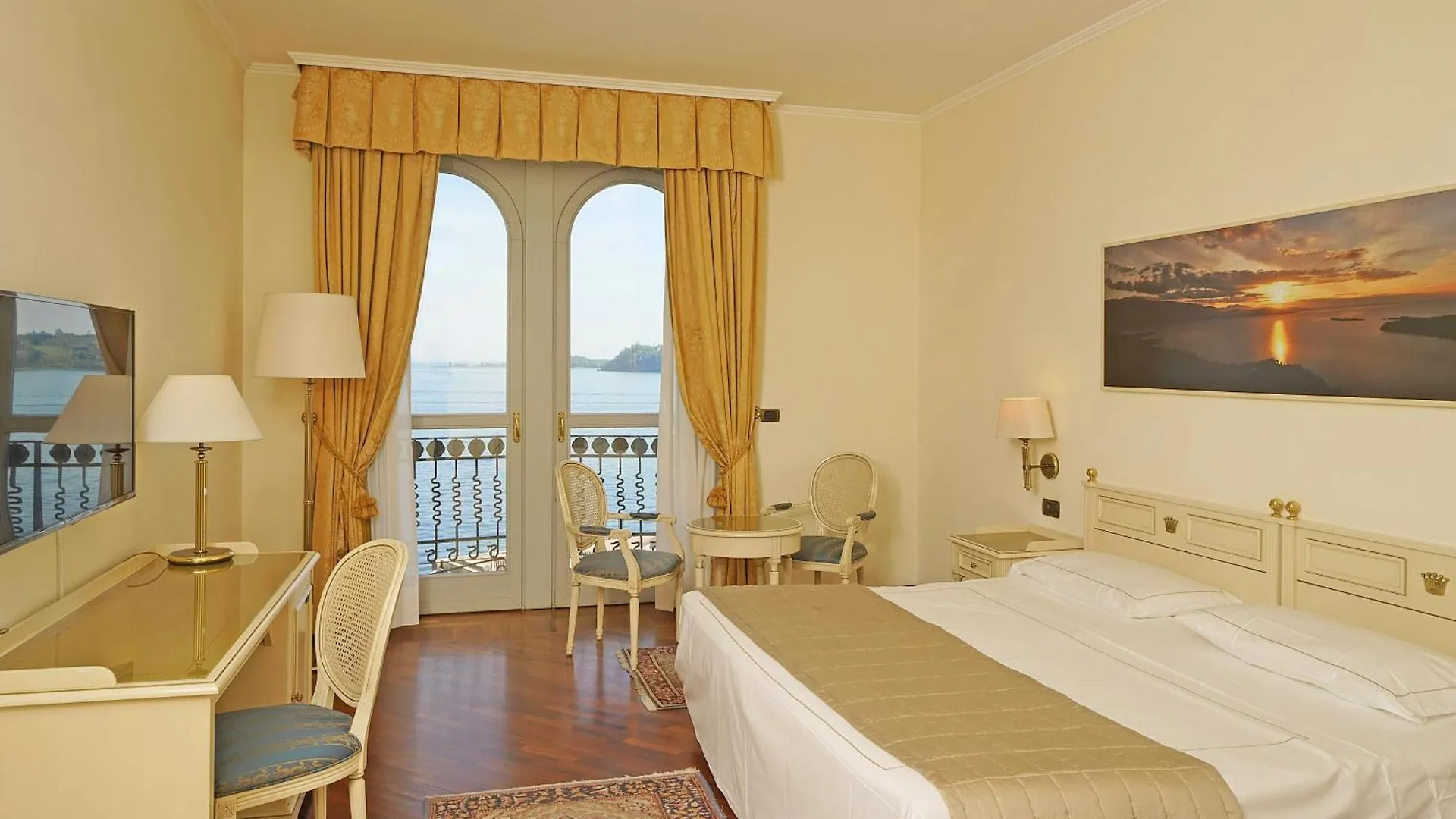 Hotel Savoy Palace Gardone Riviera 4*,  Italia