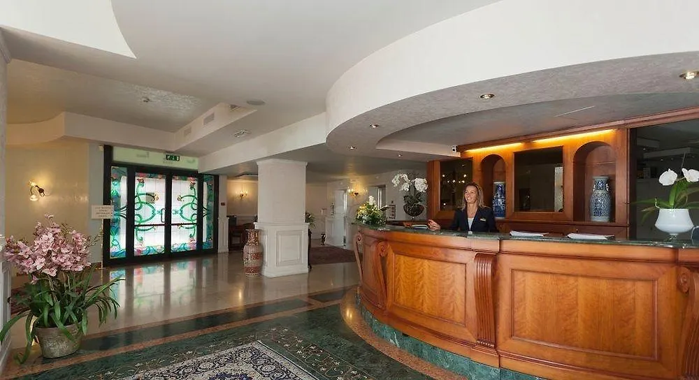 ****  Hotel Savoy Palace Gardone Riviera Italy