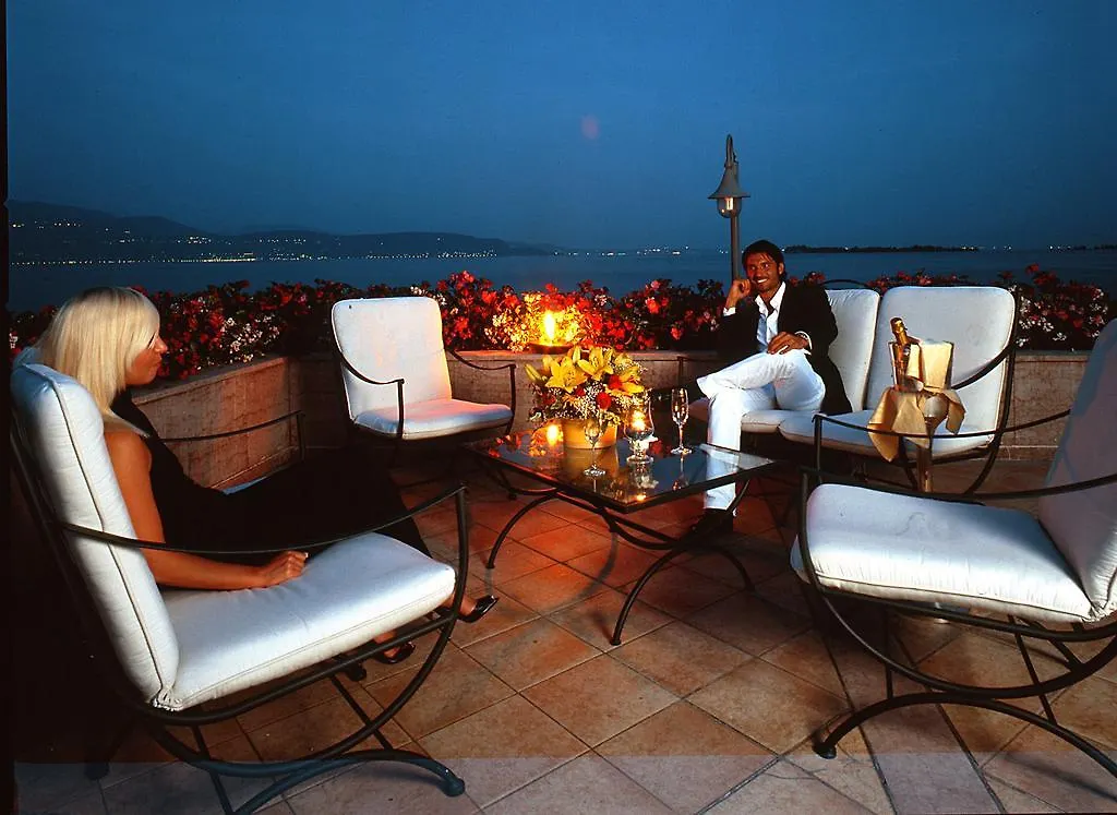 Hotel Savoy Palace Gardone Riviera 4*,  Italien