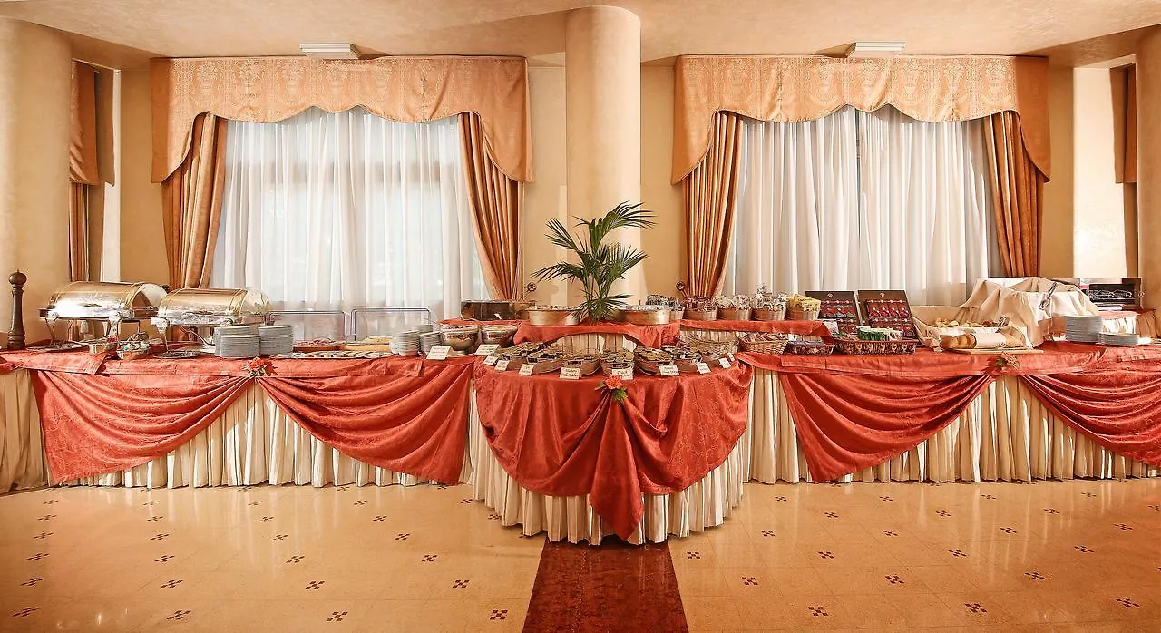 ****  Hotel Savoy Palace Gardone Riviera Italia