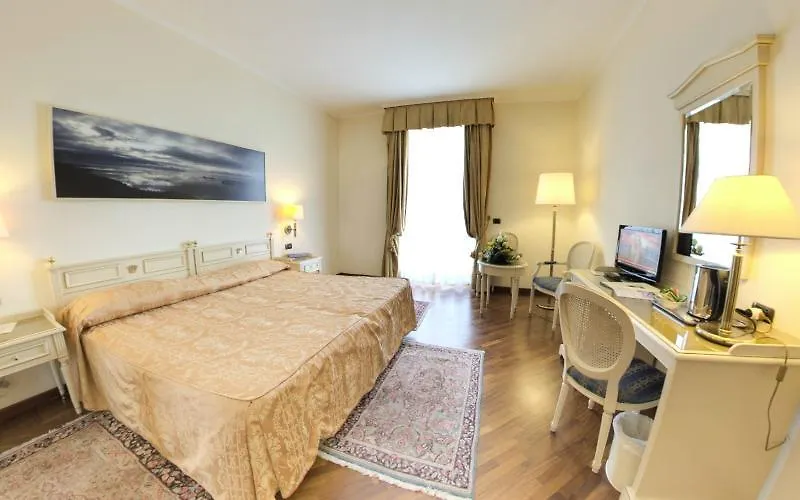 Hotel Savoy Palace Gardone Riviera