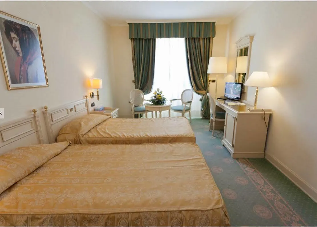 Hotel Savoy Palace Gardone Riviera