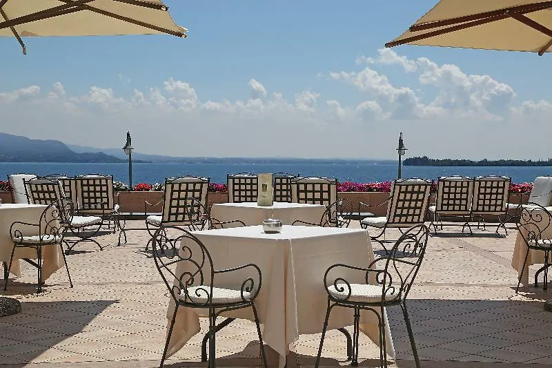 Hotel Savoy Palace Gardone Riviera 4*,