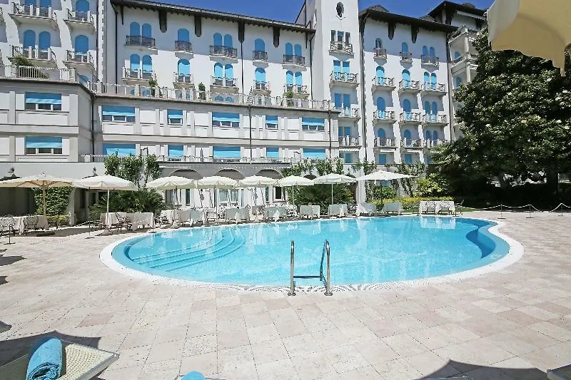 Hotel Savoy Palace Gardone Riviera 4*,