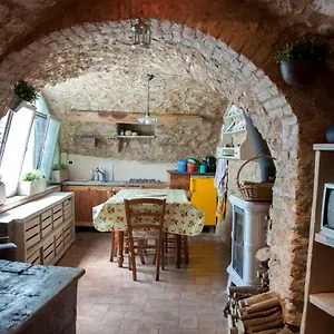 Charming Rustic House Ferienhaus